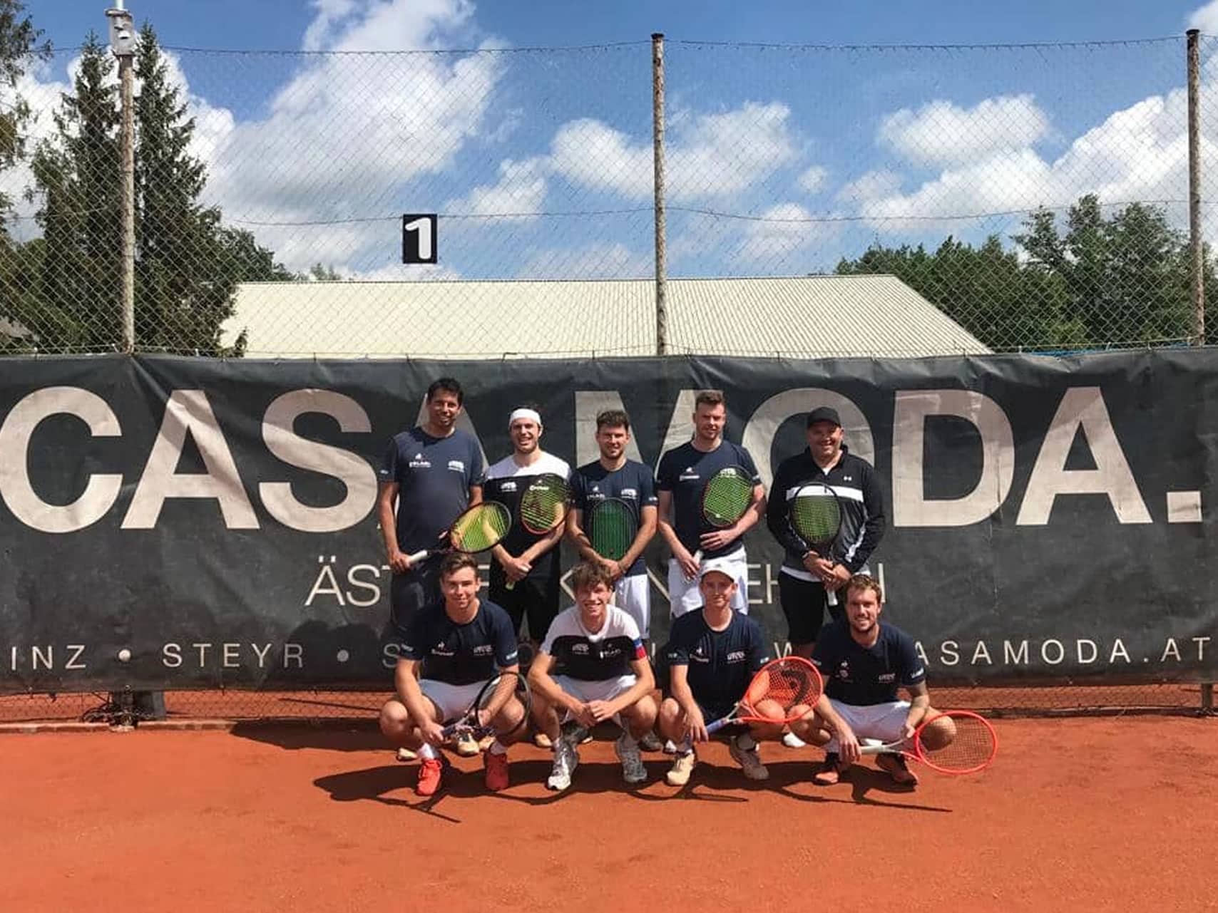 Tennis Herren 2er Mannschaftsfoto UTC CASA MODA Steyr